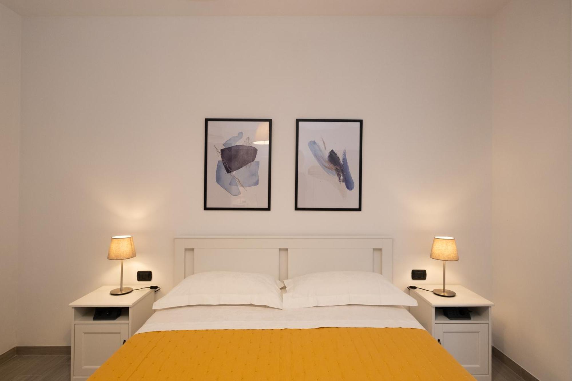 Bilocale A Lainate Lainhouse Apartment Bagian luar foto