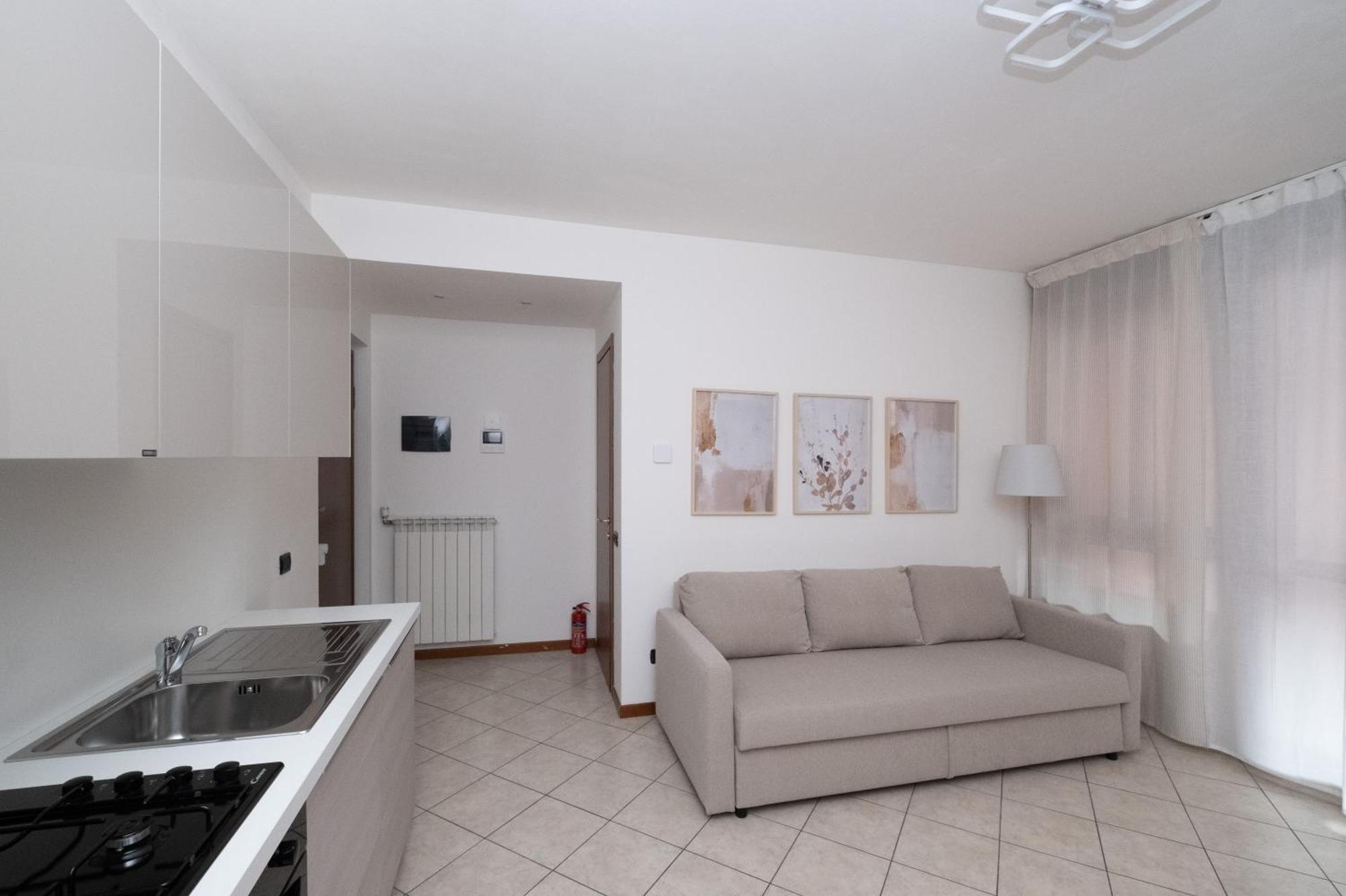 Bilocale A Lainate Lainhouse Apartment Bagian luar foto