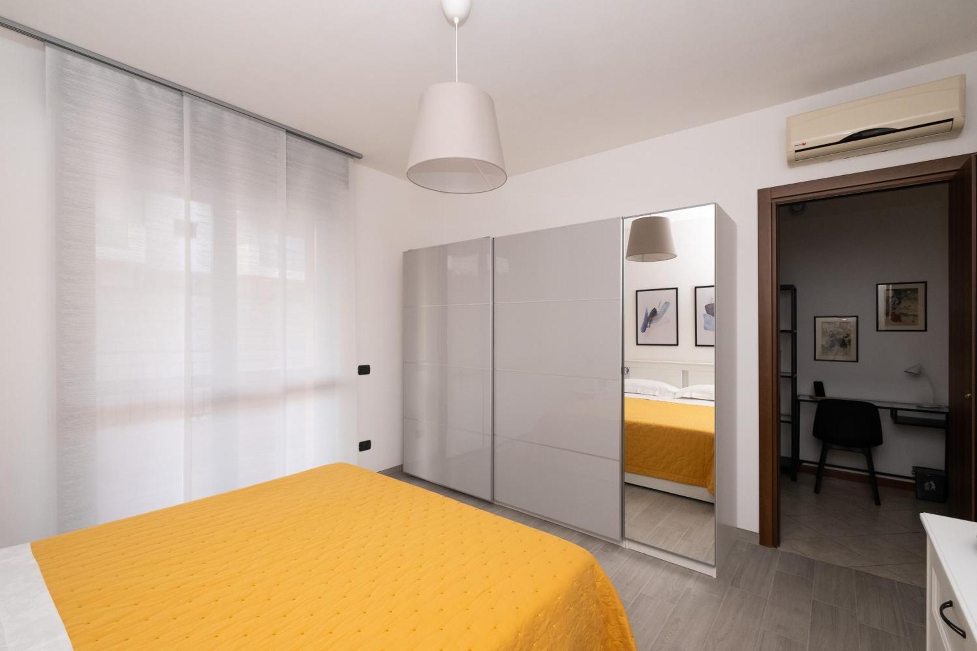 Bilocale A Lainate Lainhouse Apartment Bagian luar foto
